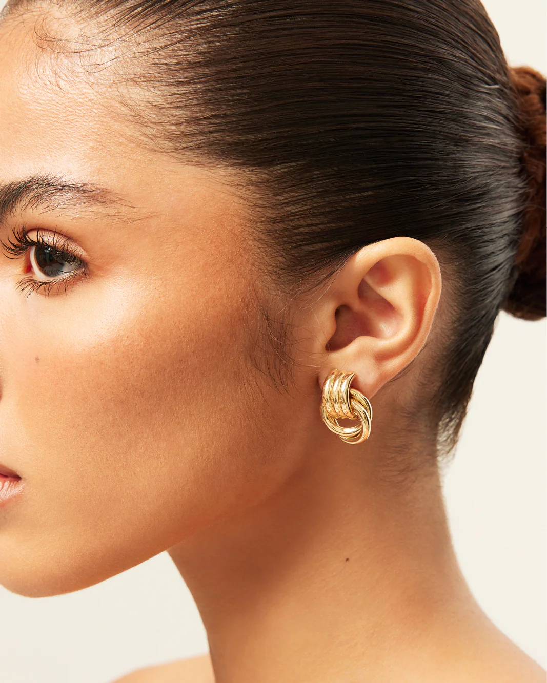 ANTHE MINI EARRINGS - GOLD - Image 4