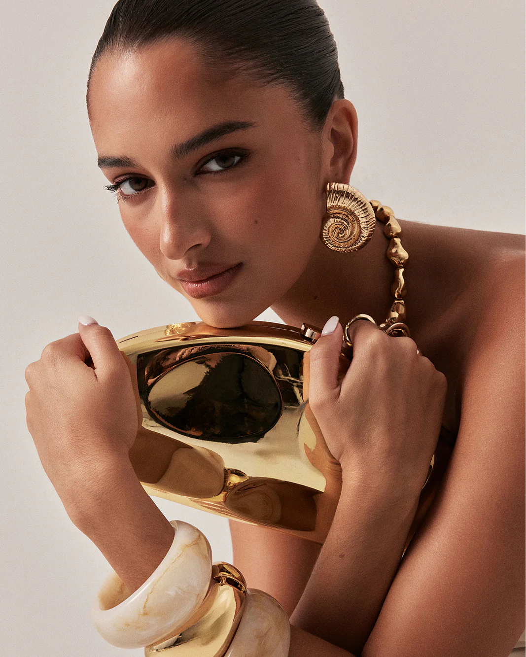 ELODY CLUTCH BAG - GOLD - Image 2