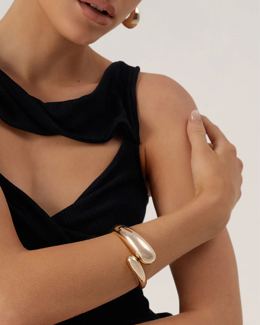 GAIZA BANGLE - GOLD - Image 5