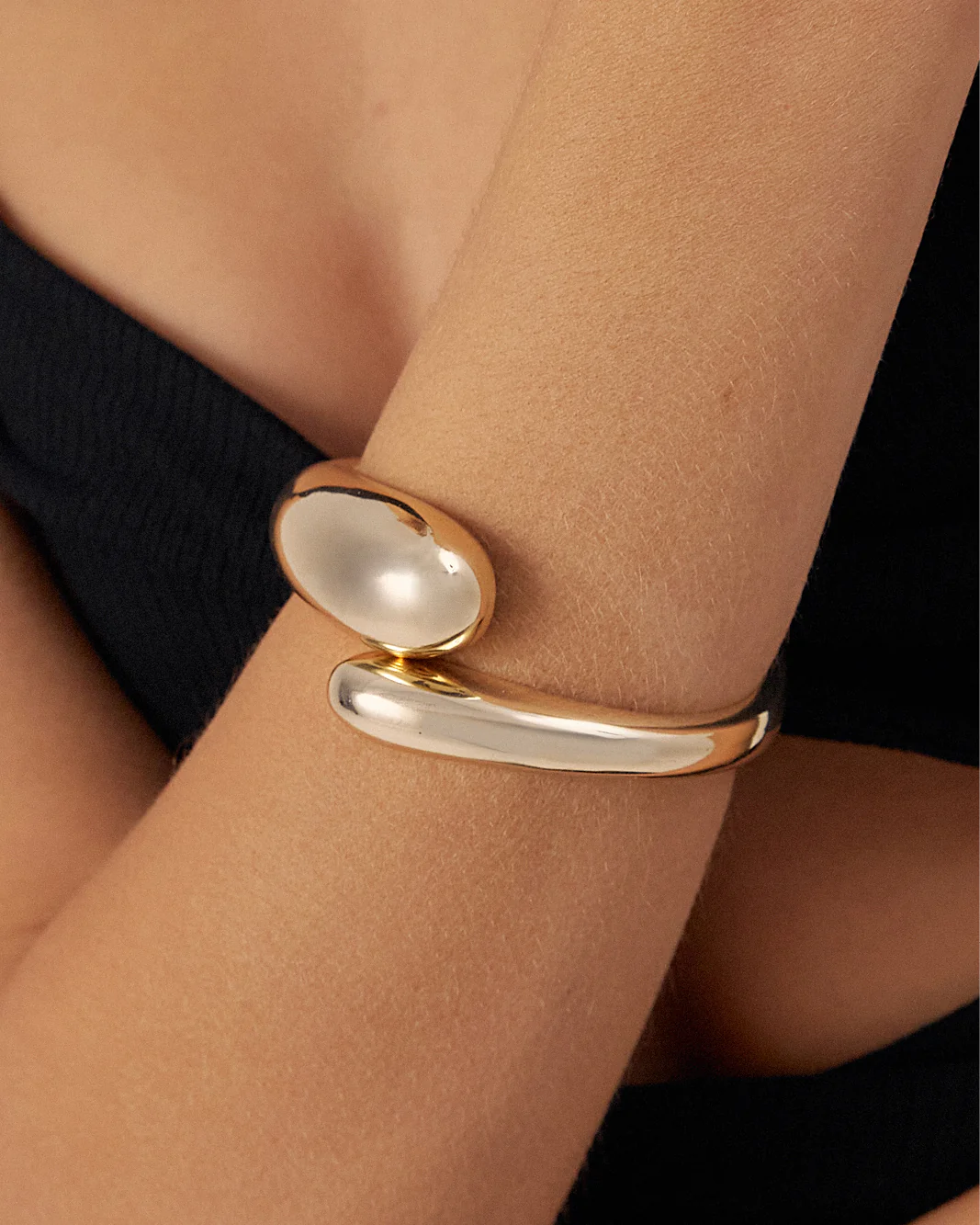 GAIZA BANGLE - GOLD - Image 6
