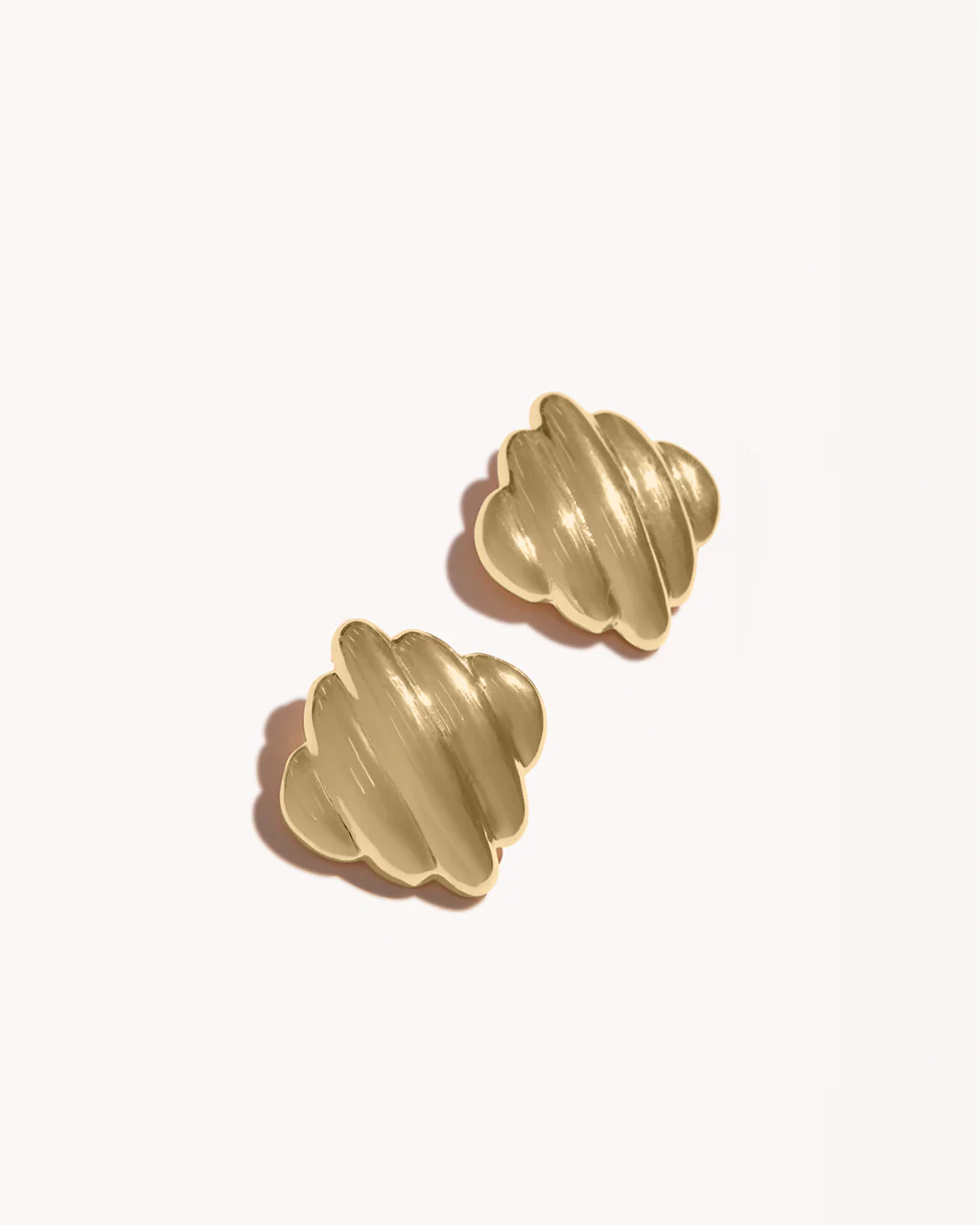 LULU EARRINGS - GOLD - Image 3