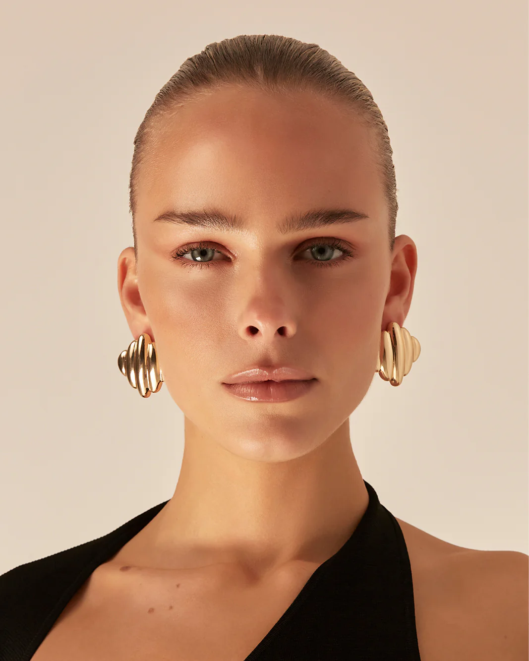LULU EARRINGS - GOLD - Image 5