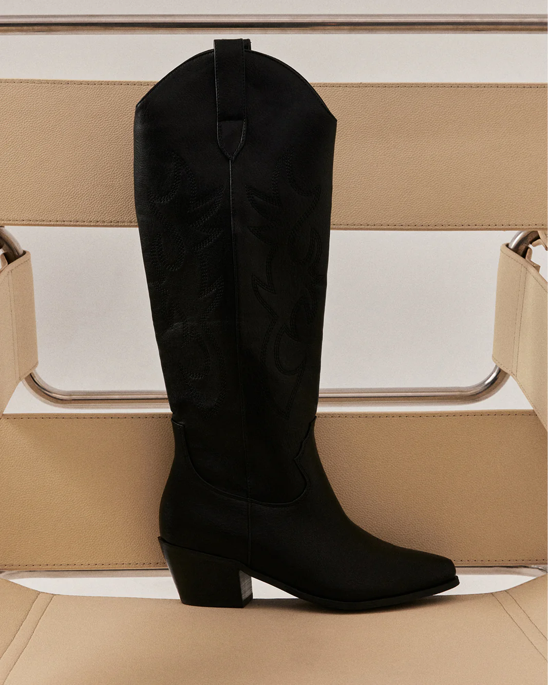 URSON - BLACK - Image 5