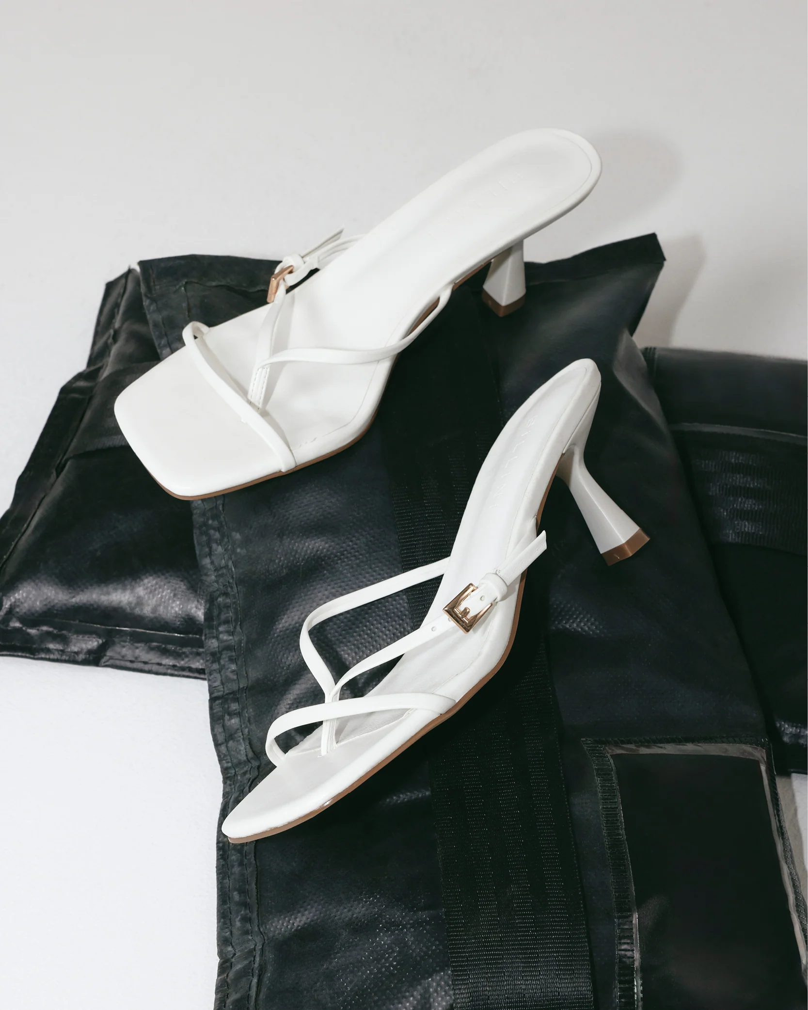 XAVERIE - WHITE - Image 3